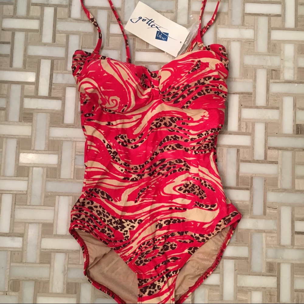 Gottex one piece swimsuit. Size 8. NWT